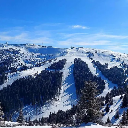 Woodside M Free Parking